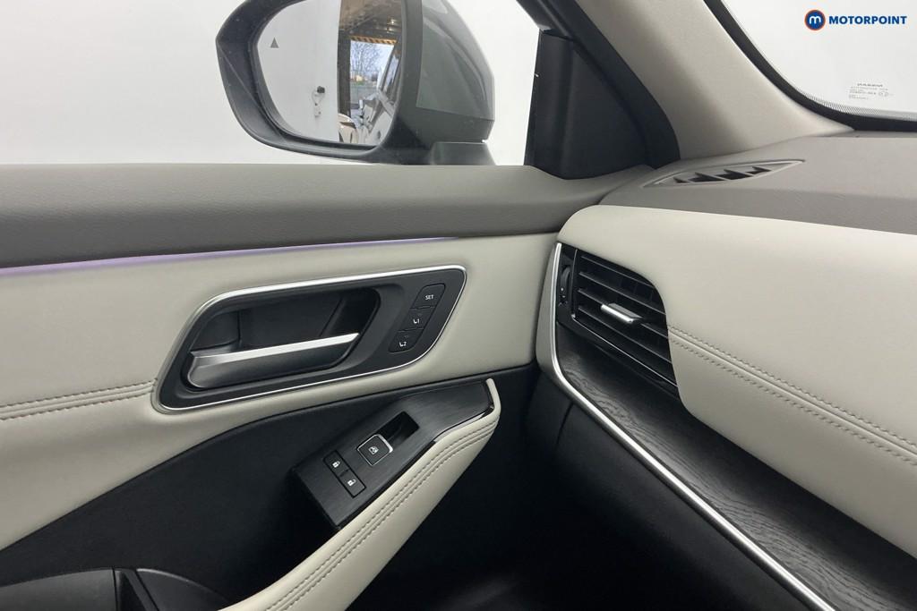 Nissan X-Trail Tekna Automatic Petrol-Electric Hybrid SUV - Stock Number (1584892) - 17th supplementary image