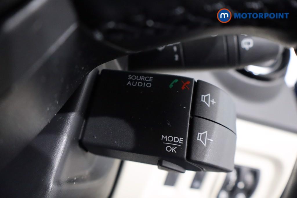 Renault Captur Gt Line Manual Petrol SUV - Stock Number (1591436) - 18th supplementary image