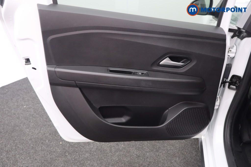 Dacia Jogger Extreme Automatic Petrol-Electric Hybrid People Carrier - Stock Number (1595262) - 18th supplementary image