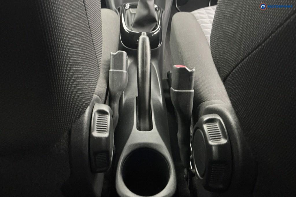 Peugeot 108 Allure Manual Petrol Hatchback - Stock Number (1587377) - 9th supplementary image