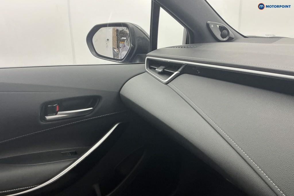 Toyota Corolla Excel Automatic Petrol-Electric Hybrid Hatchback - Stock Number (1587246) - 17th supplementary image