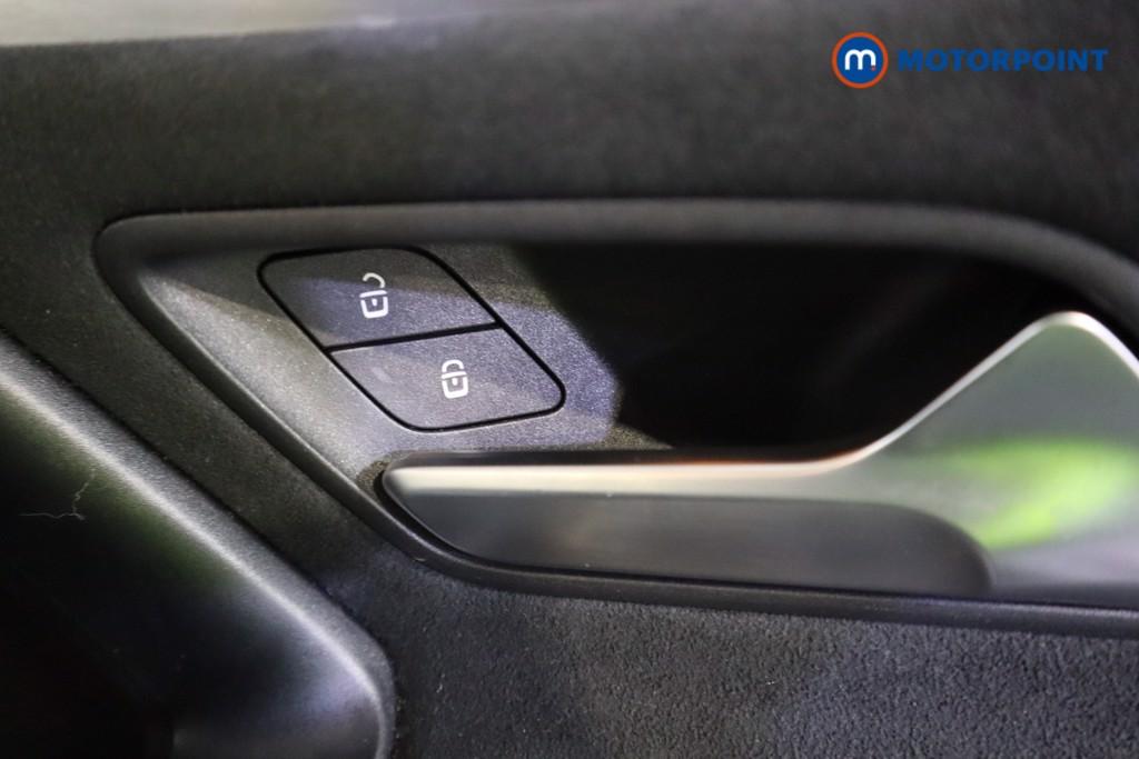 Mercedes-Benz A Class Amg Line Automatic Petrol Plug-In Hybrid Hatchback - Stock Number (1595783) - 16th supplementary image