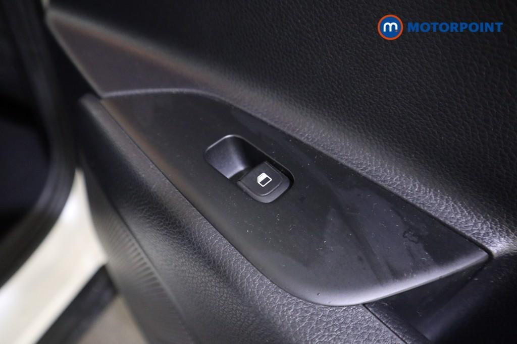 KIA Stonic 2 Manual Petrol SUV - Stock Number (1596319) - 15th supplementary image