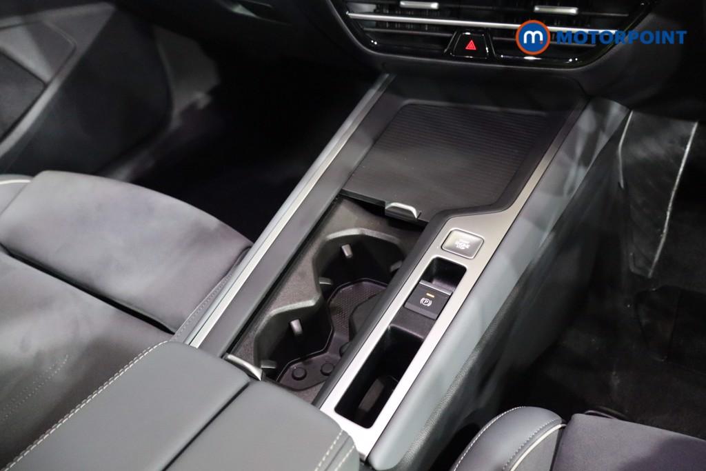 Volkswagen Passat Life Automatic Petrol Plug-In Hybrid Estate - Stock Number (1581480) - 16th supplementary image