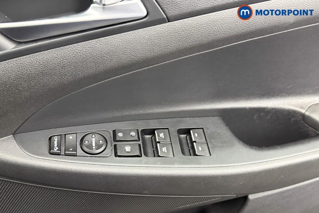 Hyundai Tucson Se Nav Manual Petrol SUV - Stock Number (1597490) - 15th supplementary image