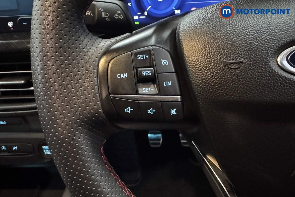 Ford Focus St-Line Vignale Manual Petrol Hatchback - Stock Number (1594354) - 11th supplementary image