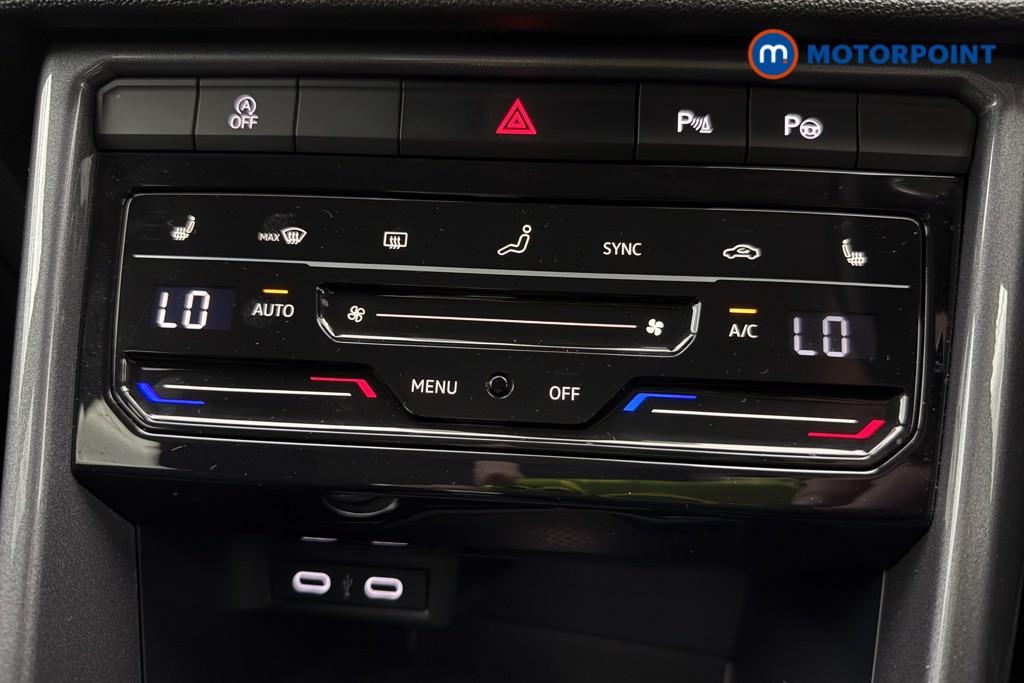 Volkswagen T-Roc Style Automatic Petrol SUV - Stock Number (1596172) - 13th supplementary image