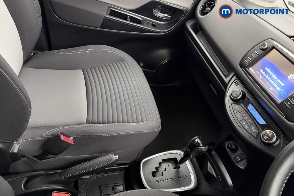 Toyota Yaris Icon Automatic Petrol-Electric Hybrid Hatchback - Stock Number (1593622) - 15th supplementary image