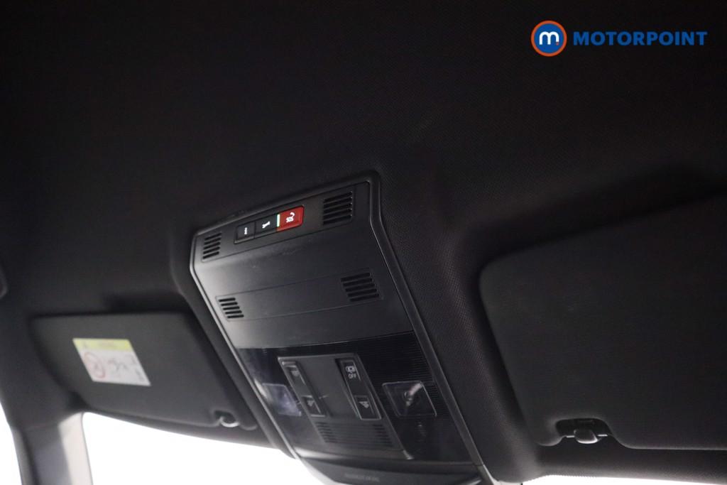 Volkswagen T-Roc R-Line Automatic Petrol SUV - Stock Number (1597857) - 8th supplementary image