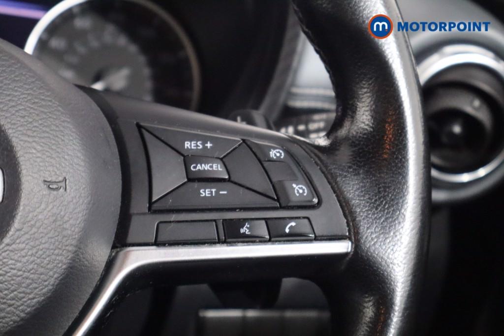 Nissan Juke N-Connecta Automatic Petrol SUV - Stock Number (1594975) - 8th supplementary image