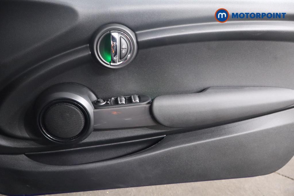 Mini Convertible Cooper Manual Petrol Convertible - Stock Number (1581227) - 8th supplementary image