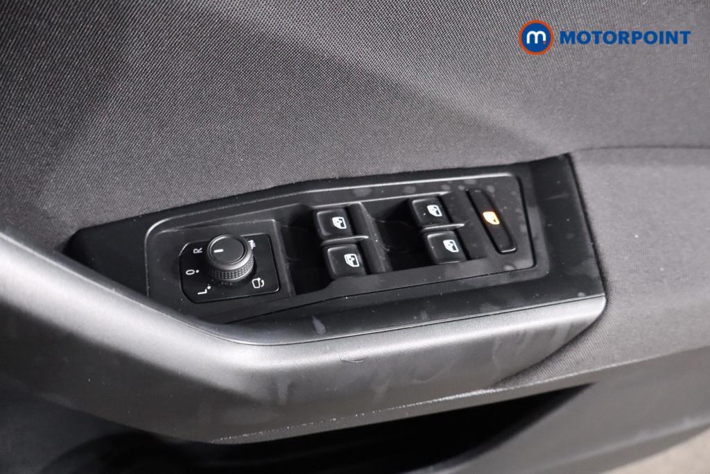 Volkswagen T-Roc Life Manual Petrol SUV - Stock Number (1592046) - 8th supplementary image