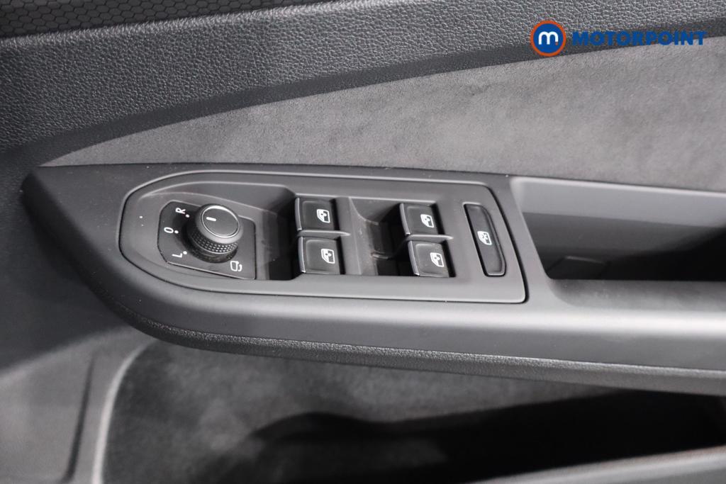 Volkswagen Golf GTI Automatic Petrol Hatchback - Stock Number (1596727) - 8th supplementary image