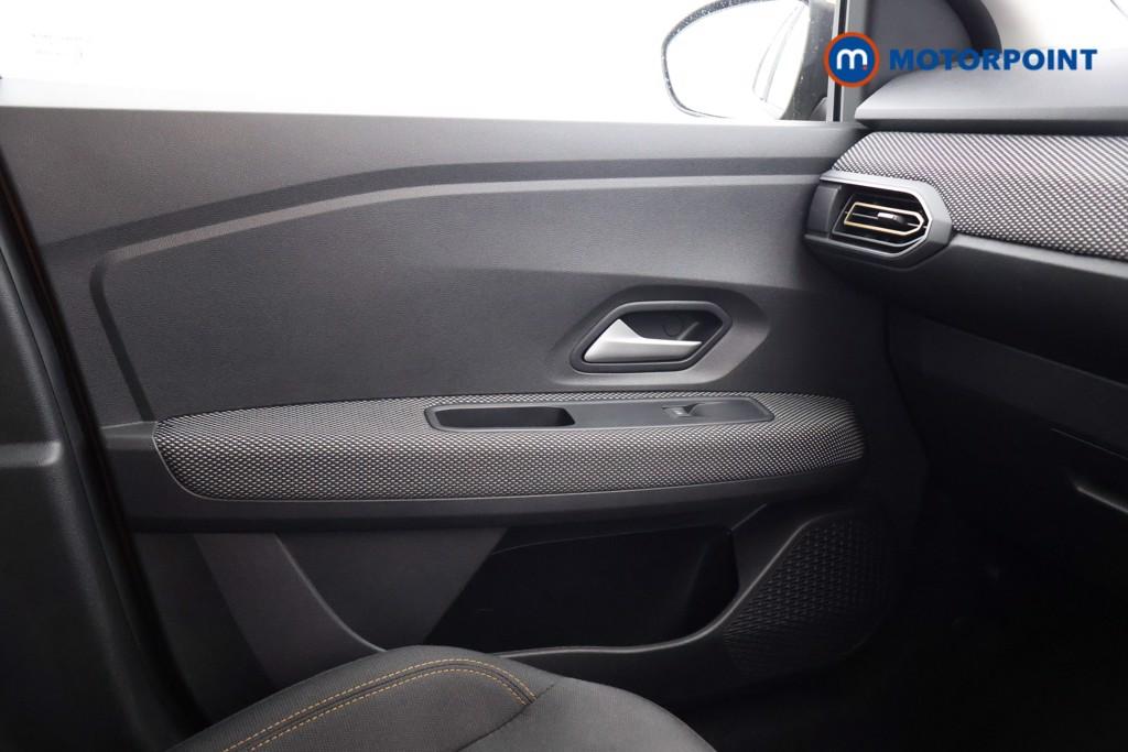 Dacia Sandero Stepway Expression Manual Petrol Hatchback - Stock Number (1595120) - 8th supplementary image