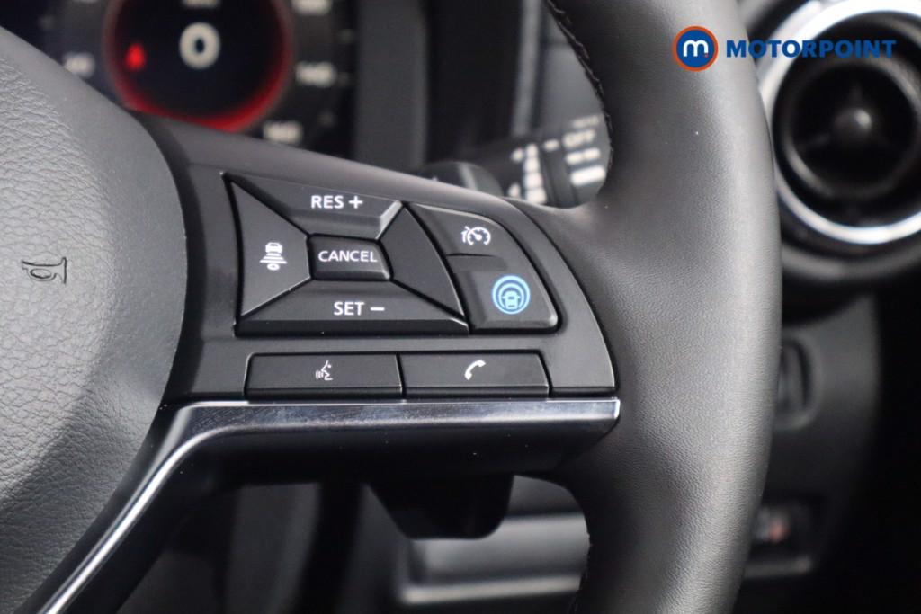 Nissan Juke Tekna Automatic Petrol SUV - Stock Number (1596693) - 8th supplementary image