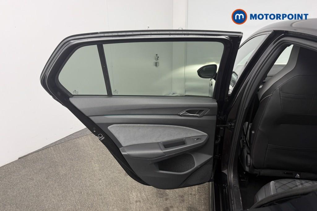 Volkswagen Golf R-Line Manual Petrol Hatchback - Stock Number (1599056) - 8th supplementary image