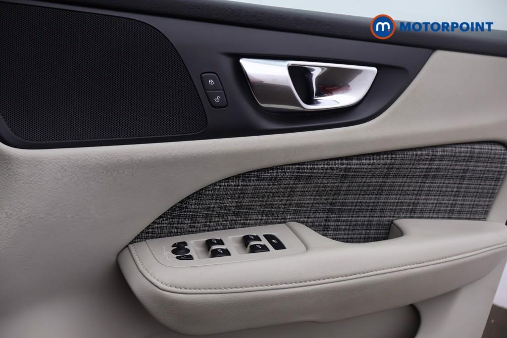 Volvo V60 Momentum Automatic Petrol Estate - Stock Number (1573020) - 8th supplementary image
