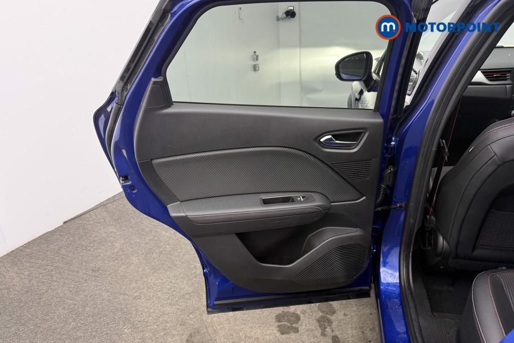 Renault Captur R.S. Line Manual Petrol SUV - Stock Number (1591755) - 8th supplementary image