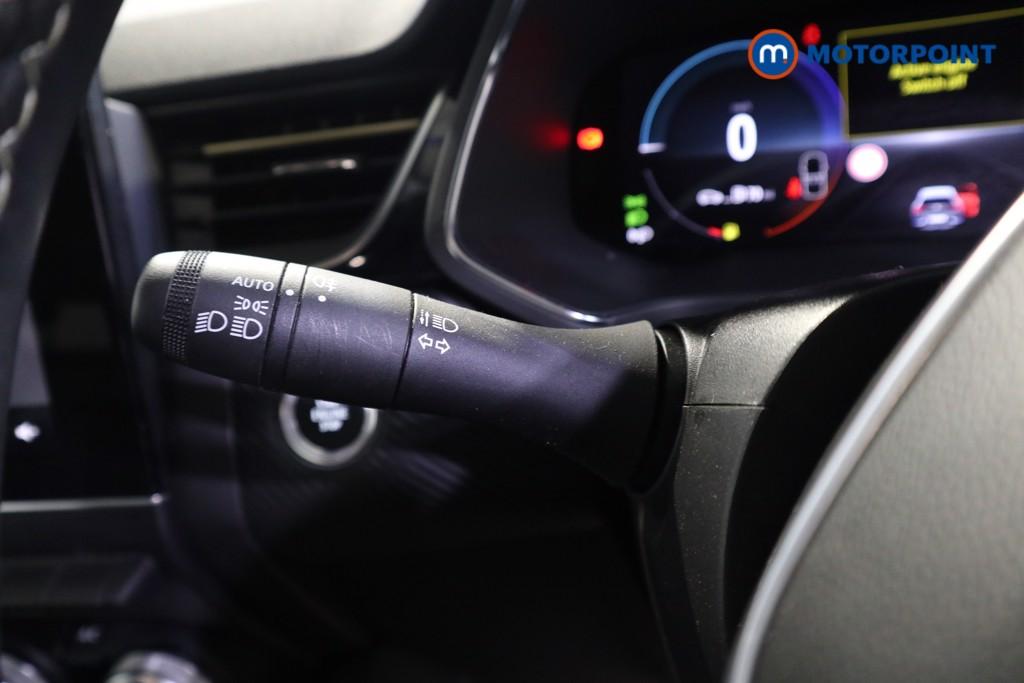 Renault Captur Engineered Automatic Petrol-Electric Hybrid SUV - Stock Number (1597573) - 8th supplementary image