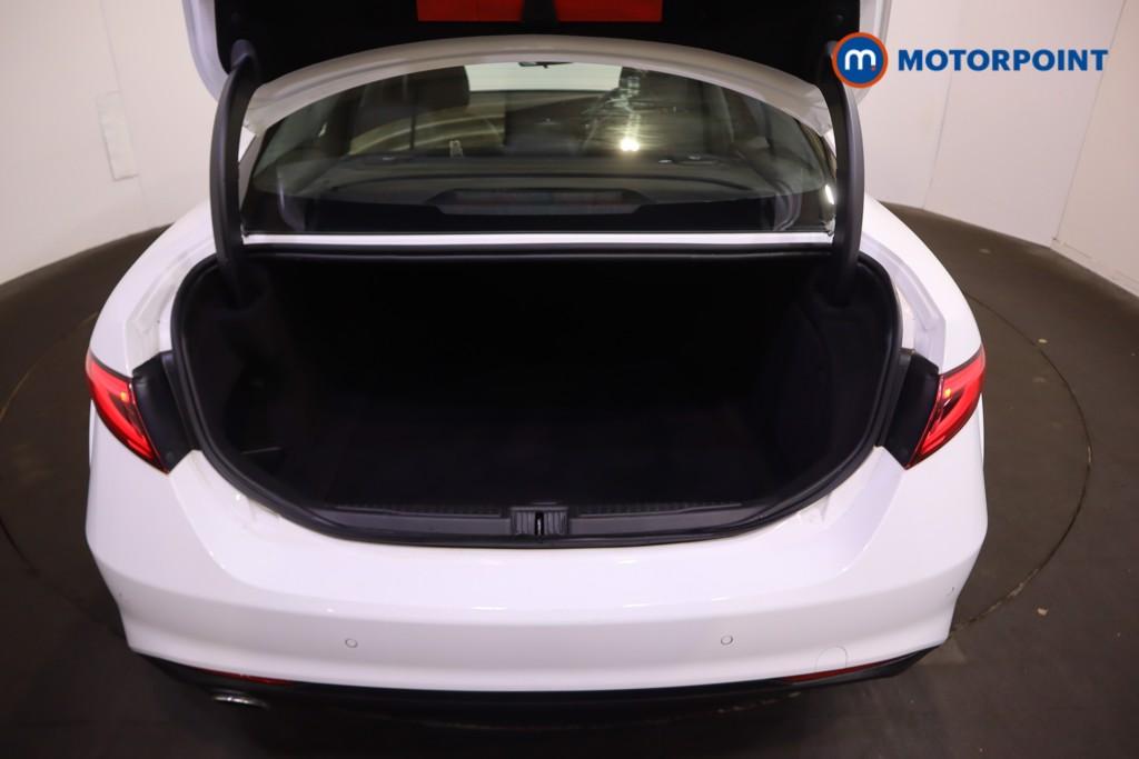 Alfa Romeo Giulia 2.0 Tb 4Dr Auto Automatic Petrol Saloon - Stock Number (1599248) - 8th supplementary image
