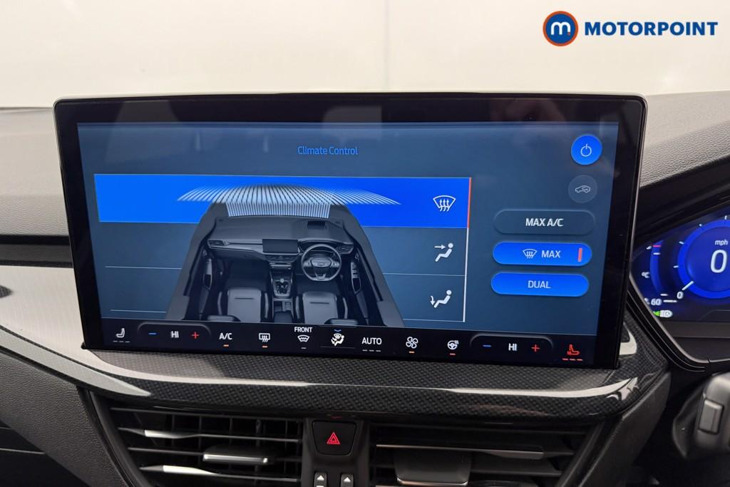 Ford Focus St-Line Vignale Manual Petrol Estate - Stock Number (1599522) - 8th supplementary image