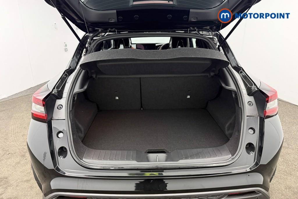 Nissan Juke Tekna Automatic Petrol SUV - Stock Number (1596699) - 8th supplementary image