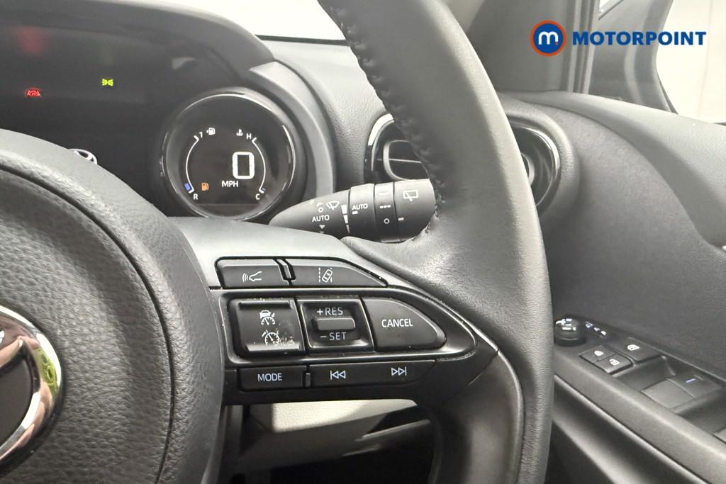 Toyota Yaris Excel Automatic Petrol-Electric Hybrid Hatchback - Stock Number (1591501) - 8th supplementary image