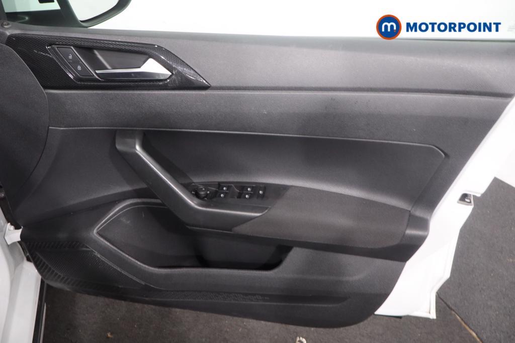 Volkswagen Taigo Life Automatic Petrol SUV - Stock Number (1595701) - 8th supplementary image