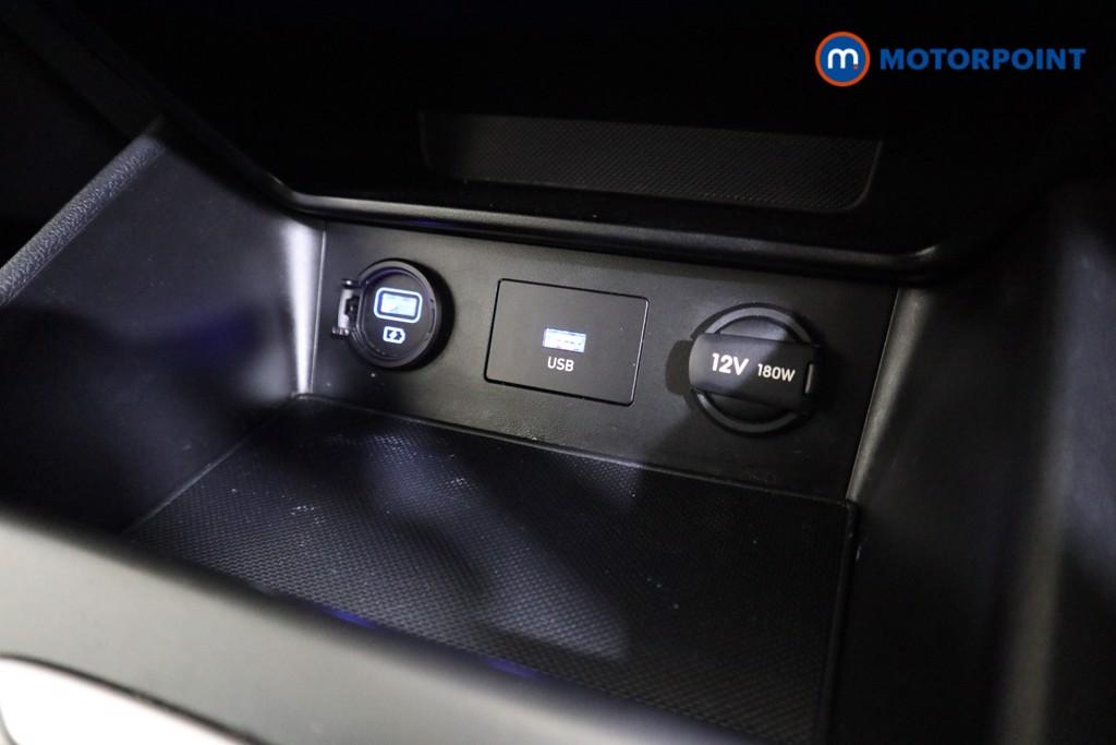 Hyundai Kona Se Connect Automatic Petrol-Electric Hybrid SUV - Stock Number (1592350) - 8th supplementary image