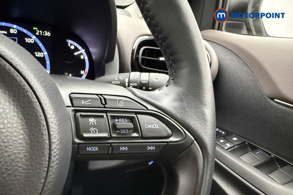 Toyota Yaris Cross Excel Automatic Petrol-Electric Hybrid Estate - Stock Number (1587022) - 8th supplementary image