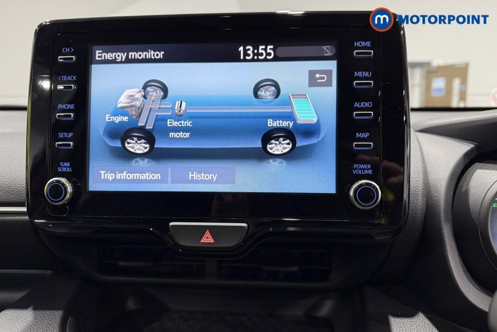 Toyota Yaris Design Automatic Petrol-Electric Hybrid Hatchback - Stock Number (1601512) - 8th supplementary image