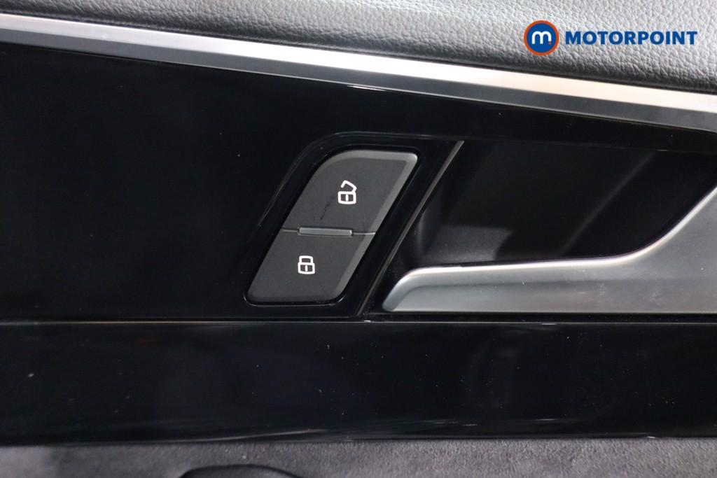 Audi A4 Black Edition Automatic Petrol Saloon - Stock Number (1599682) - 8th supplementary image