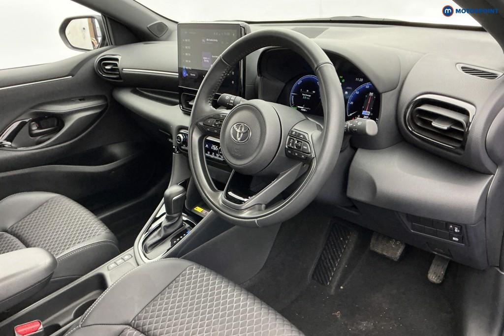 Toyota Yaris Excel Automatic Petrol-Electric Hybrid Hatchback - Stock Number (1587178) - 8th supplementary image