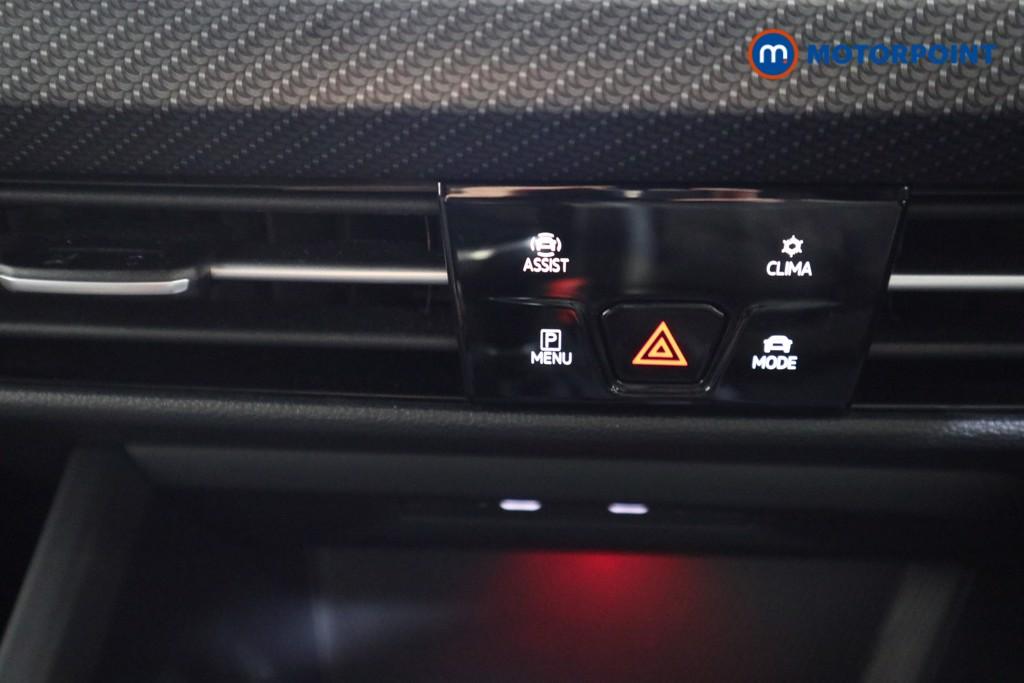 Volkswagen Golf R-Line Manual Petrol Hatchback - Stock Number (1602766) - 8th supplementary image