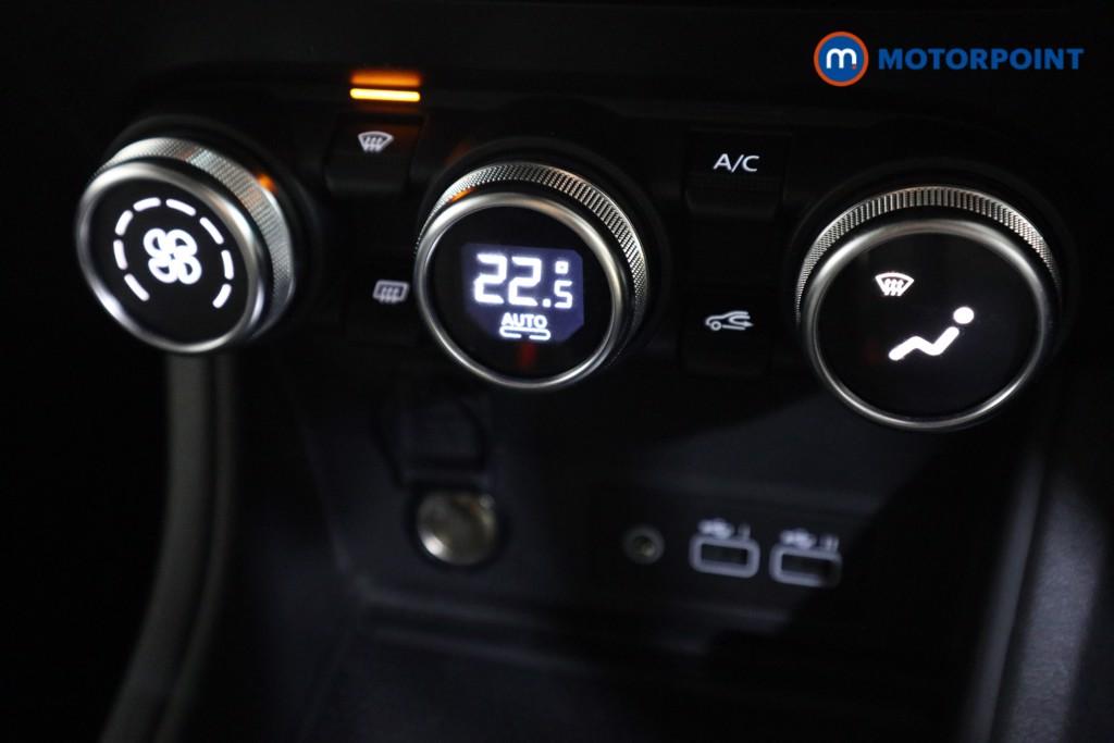 Renault Captur Techno Automatic Petrol-Electric Hybrid SUV - Stock Number (1602507) - 8th supplementary image