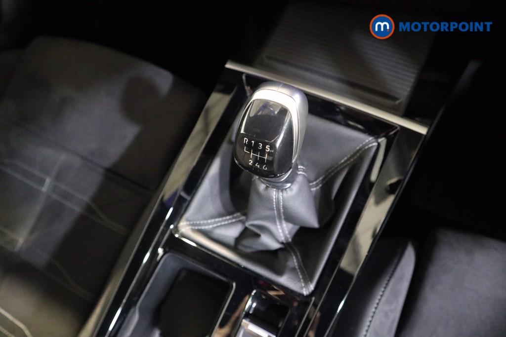 Vauxhall Astra Ultimate Manual Petrol Hatchback - Stock Number (1604101) - 8th supplementary image