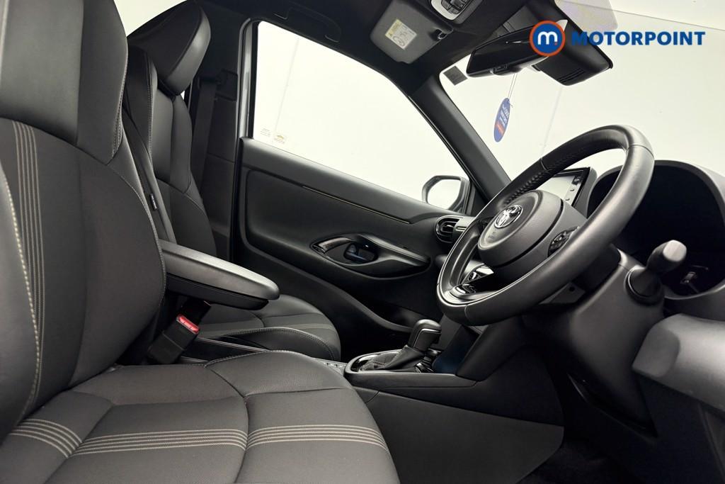 Toyota Yaris Cross Dynamic Automatic Petrol-Electric Hybrid Estate - Stock Number (1602883) - 8th supplementary image