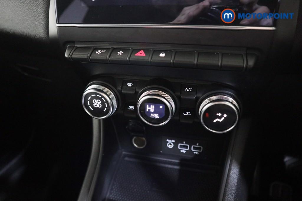 Renault Captur Rive Gauche Manual Petrol SUV - Stock Number (1602462) - 8th supplementary image