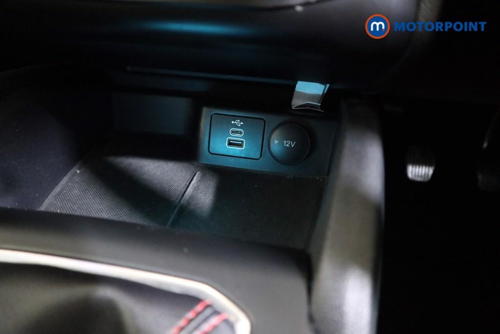 Ford Focus St-Line Manual Petrol Hatchback - Stock Number (1604273) - 8th supplementary image