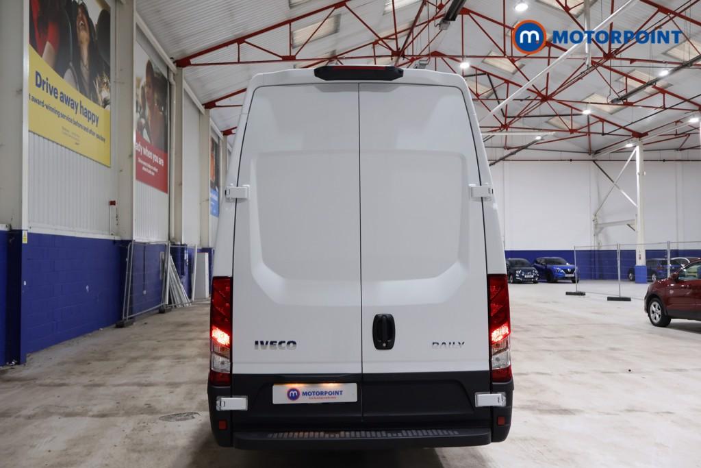Iveco Daily Business Manual Diesel High Volume-High Roof Van - Stock Number (1597442) - Rear bumper