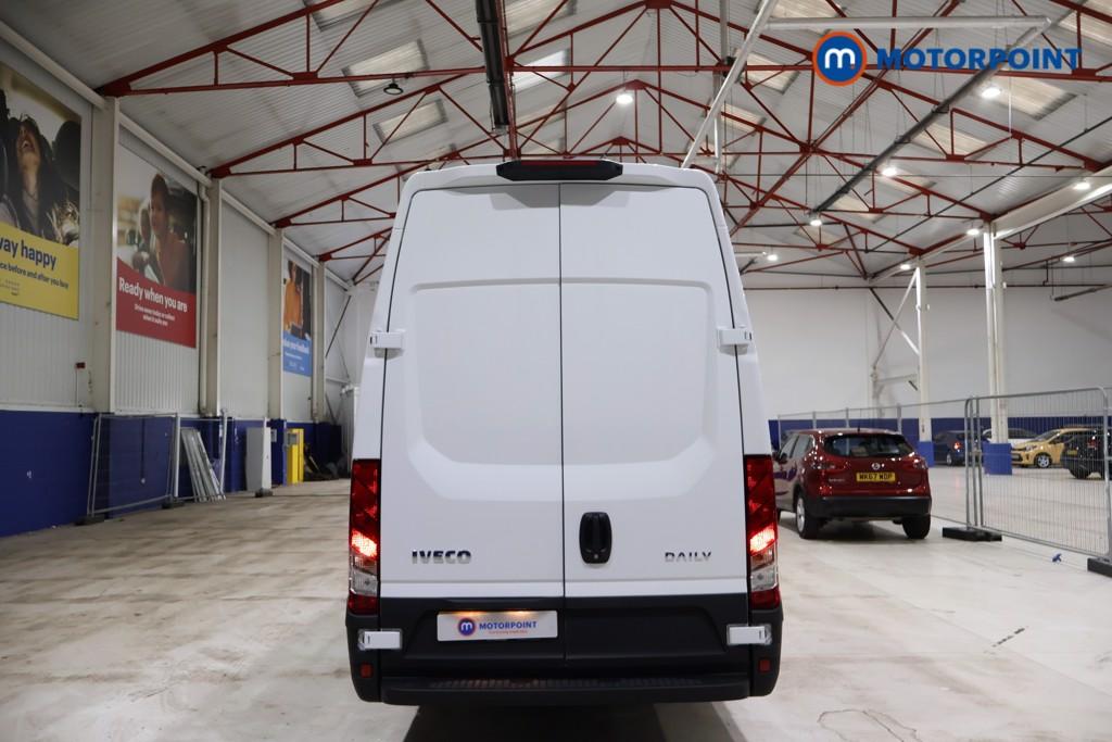 Iveco Daily Business Manual Diesel Extra High Roof - Stock Number (1597478) - Rear bumper