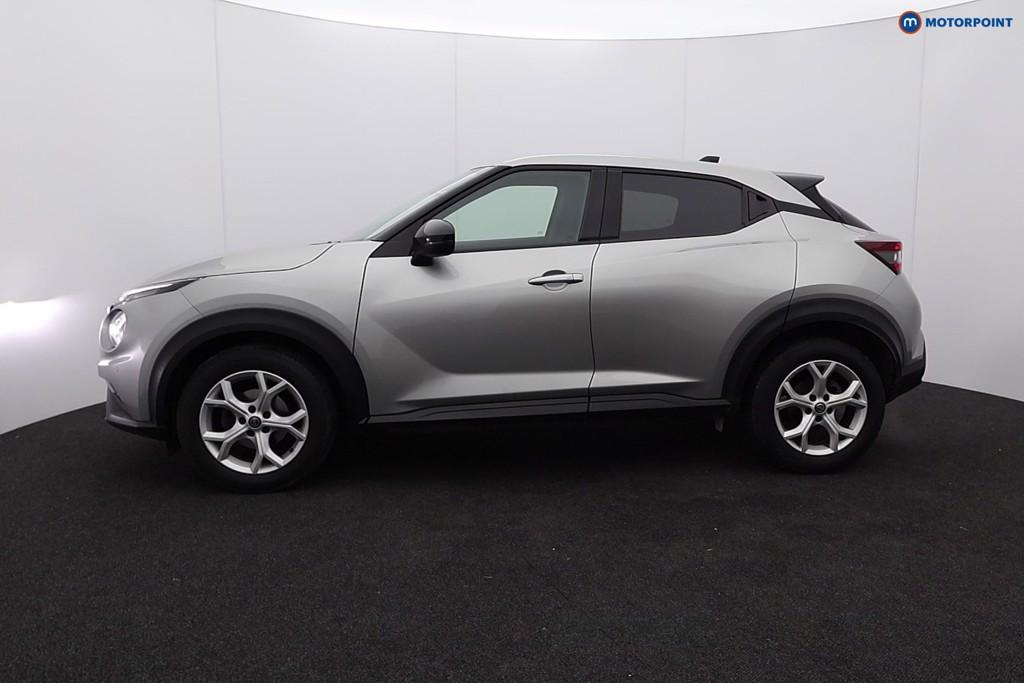 Nissan Juke N-Connecta Manual Petrol SUV - Stock Number (1598200) - Passenger side