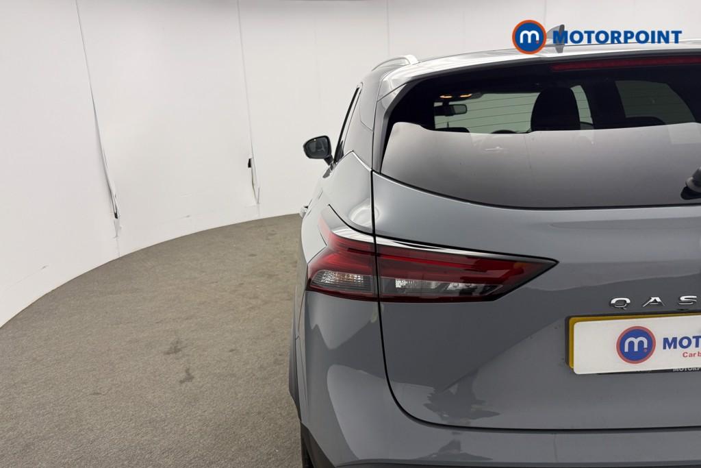 Nissan Qashqai N-Connecta Manual Petrol SUV - Stock Number (1590000) - 8th supplementary image