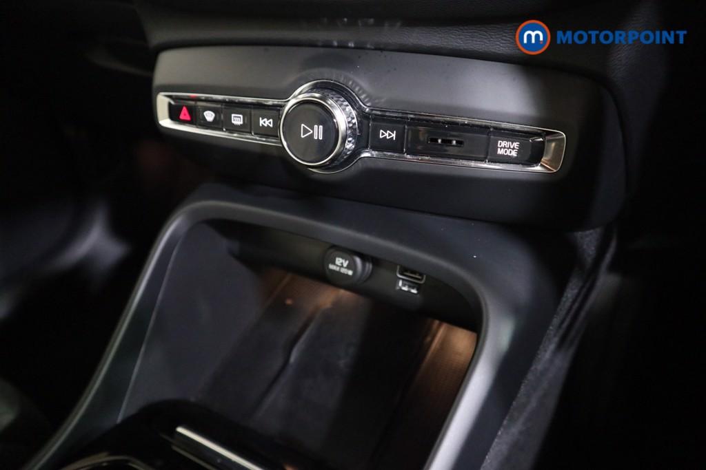 Volvo Xc40 Plus Automatic Petrol Plug-In Hybrid SUV - Stock Number (1600495) - 8th supplementary image