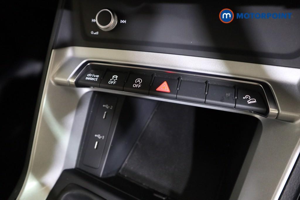 Audi Q3 Technik Manual Petrol SUV - Stock Number (1604695) - 8th supplementary image