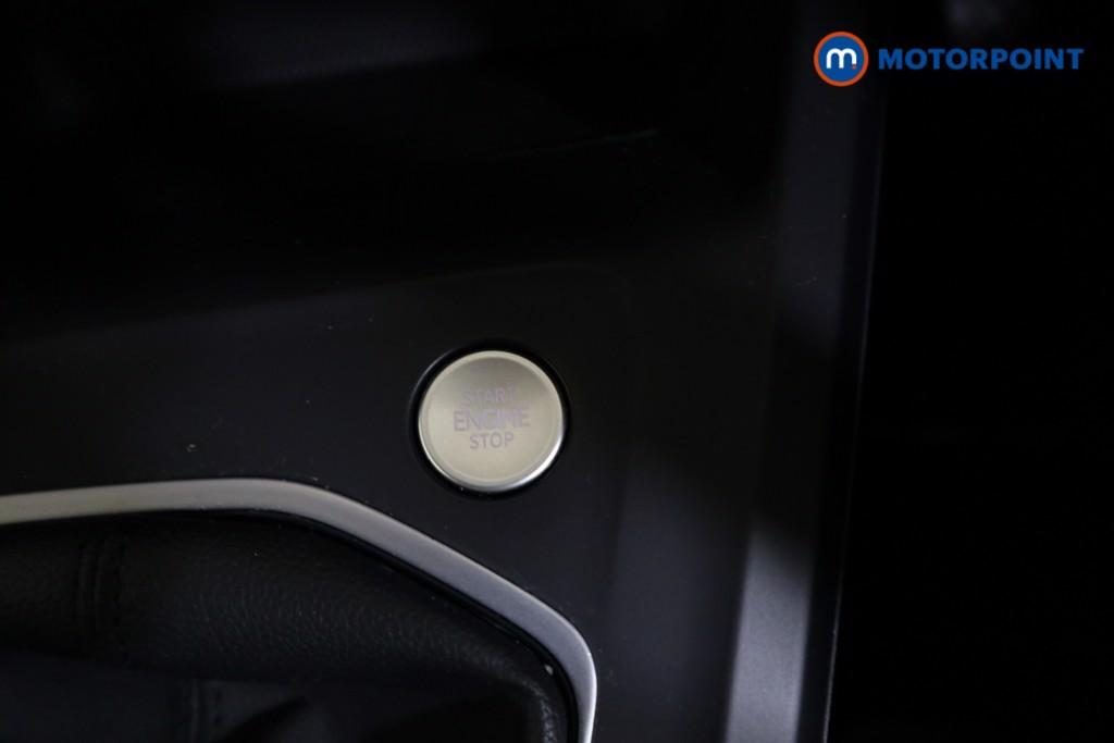 Volkswagen Golf Life Manual Petrol Hatchback - Stock Number (1606602) - 8th supplementary image