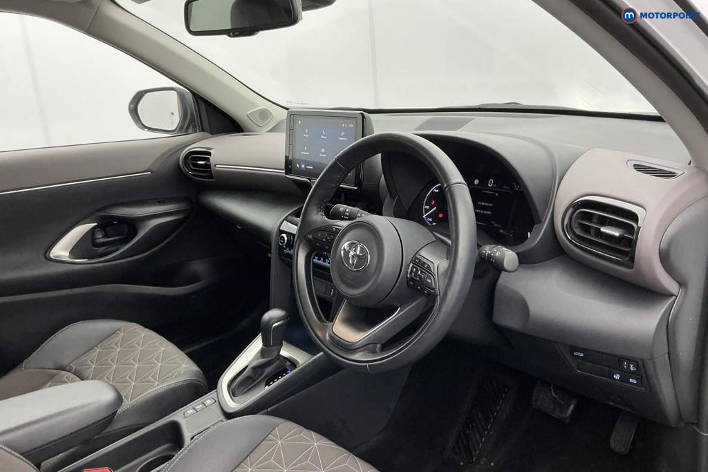 Toyota Yaris Cross Excel Automatic Petrol-Electric Hybrid Estate - Stock Number (1599886) - 8th supplementary image