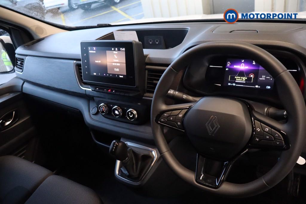 Renault Trafic Advance Automatic Electric Panel Van - Stock Number (1604257) - Passenger side