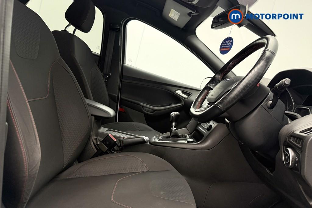 Ford Focus St-Line X Manual Petrol Hatchback - Stock Number (1595730) - 8th supplementary image