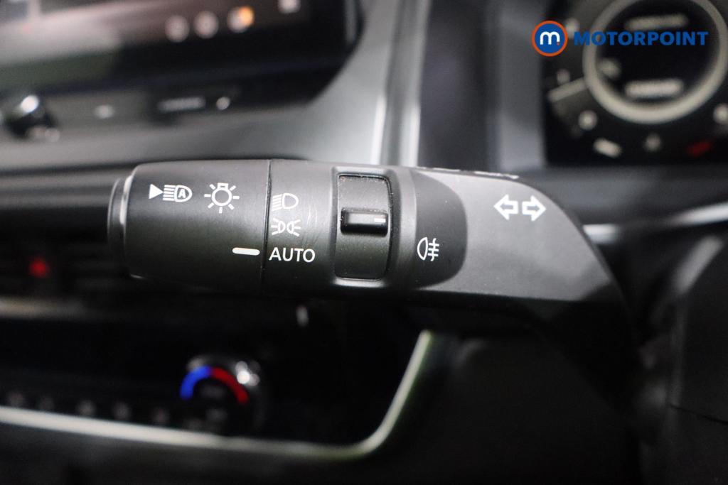 Nissan Qashqai N-Connecta Manual Petrol SUV - Stock Number (1598633) - 8th supplementary image